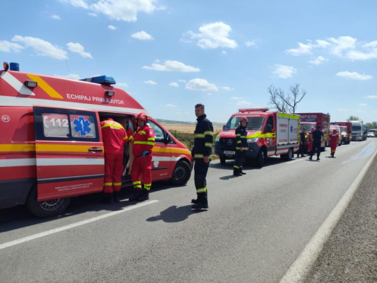 Accident în județul Constanța: Autocar cu 40 de ucraineni, lovit de un autoturism pe DN 22