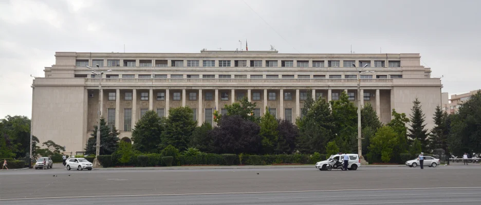 SURSE USR cere eliminarea voucherelor de vacanta si a sporului de antena, PNL vrea taierea indemnizatiei de hrana pentru cei care au salariu de 8.000 de lei