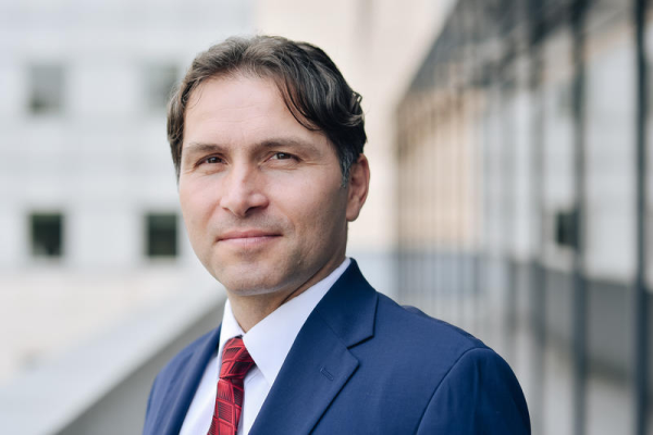 Frână bruscă pe cheltuielile publice – cu ce condiții vine „păsuirea” de la Comisia Europeană?