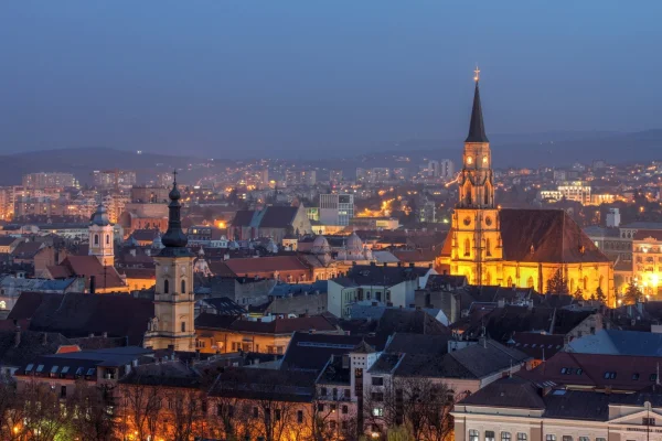 16.000 de străini trăiesc în Cluj / Cei mai mulți vin pentru muncă și studii / În primele 4 luni din 2025 an au primit drept de muncă 600 de nepalezi, 400 de srilanchezi şi 200 de cetăţeni din India