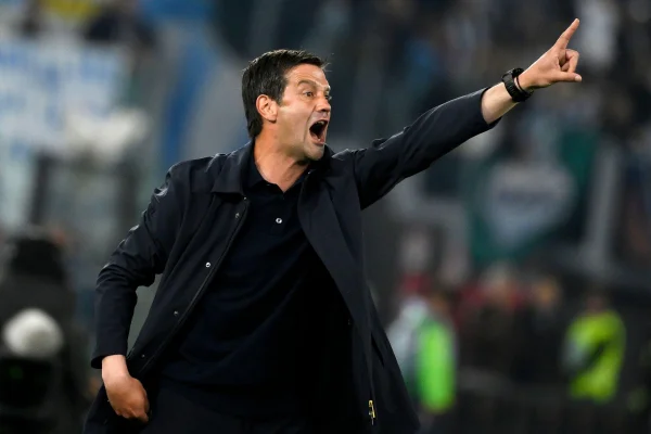 Începe Cupa Mondială a Cluburilor. România va fi prezentă la competiţia din SUA prin arbitrul Istvan Kovacs şi antrenorul Cristian Chivu