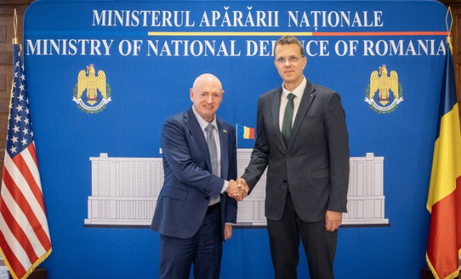 Securitatea regiunii Mării Negre, strâns legată de securitatea euroatlantică. Întrevedere ministrul Moșteanu – senatorul american Mark Kelly