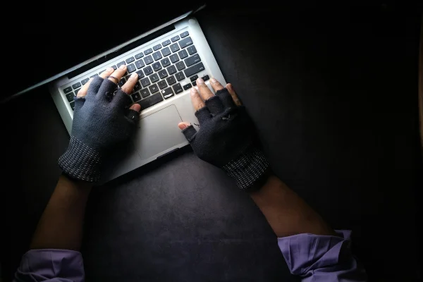 Gigantul din industria conținutului pentru adulți a decis să suspende accesul utilizatorilor din Franța