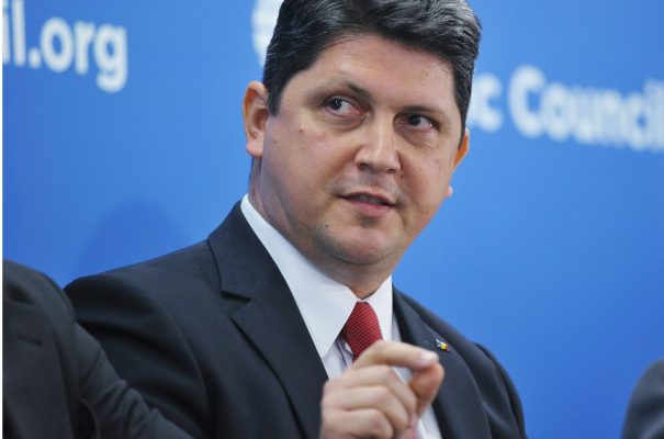 Titus Corlăţean nu exclude ca PSD să se ducă spre zece la sută: „Guvernarea a ”lâncezit” structurile de partid, PSD nu mai este un partid viu”