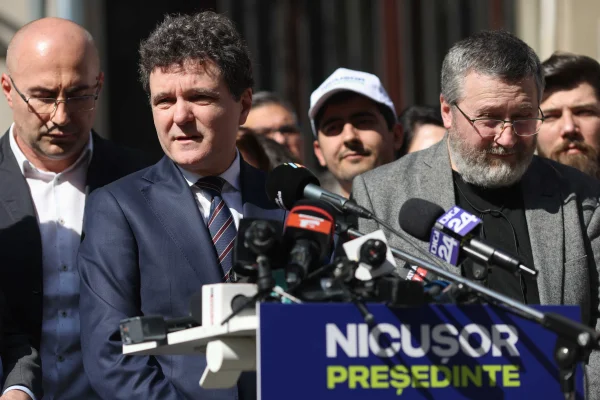 Fostul colonel SRI Daniel Ene s-a retras din echipa de campanie a lui Nicușor Dan
