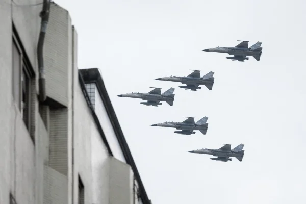 Taiwanul a detectat 74 de avioane militare chineze în 30 de ore în jurul teritoriului său