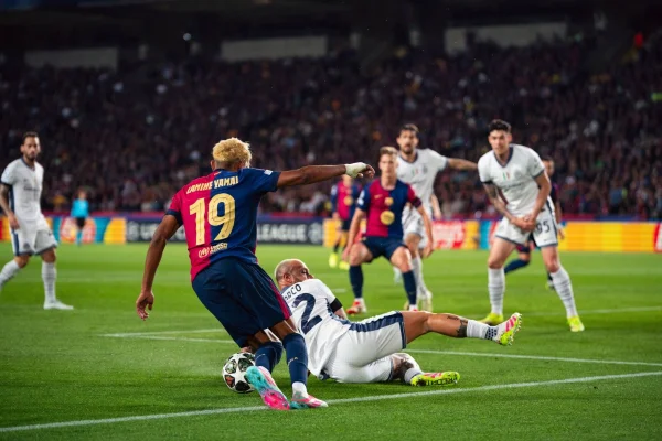 Lamine Yamal, mai bine plătit decât Messi în adolescență: Starul de 17 ani și-a prelungit contractul cu Barcelona