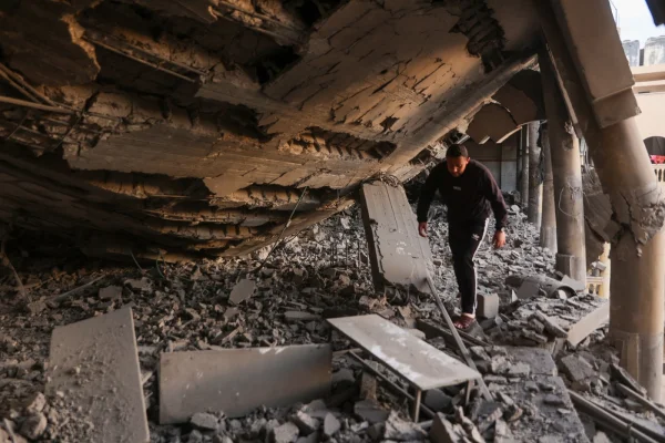 Israelul a reluat atacurile asupra Fâșiei Gaza, din cauza neeliberării ostaticilor. Secretarul ONU s-a declarat „șocat"
