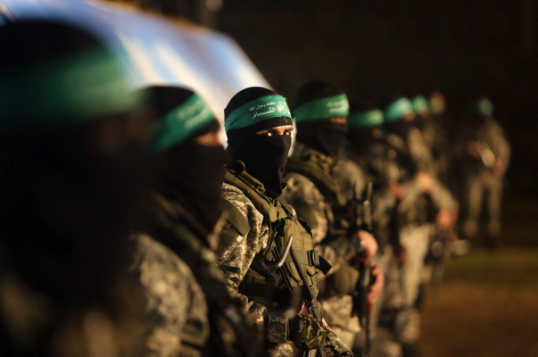Armata israeliană a publicat imagini video cu membri HAMAS care torturează civili în Fâșia Gaza
