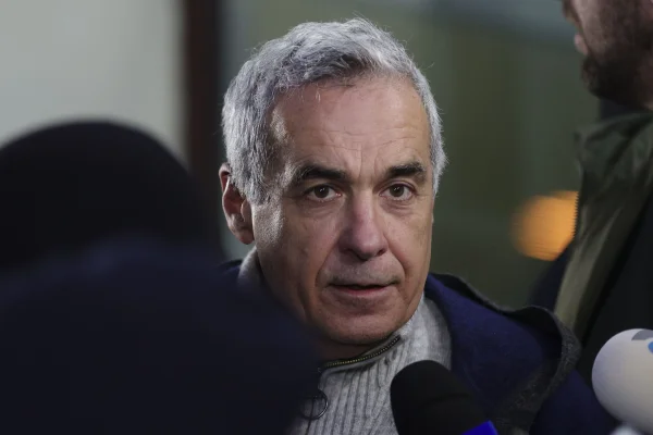 Călin Georgescu rămâne sub control judiciar, după ce judecătorii i-au respins plângerea împotriva deciziei procurorilor de a-i prelungi această măsură preventivă