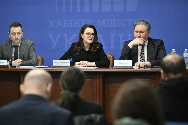 Parlamentul ucrainean a votat în unanimitate în FAVOAREA ratificării acordului privind resursele minerale semnat cu SUA