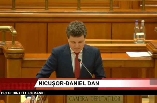 BREAKING LIVE Nicuşor Dan este președintele României, după ce a depus jurământul de învestire / Parlamentarii AUR și POT boicotează ședința solemnă a Parlamentului – VIDEO