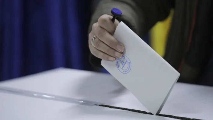 Se voteaza masiv. 25 de sectii din Ilfov au ramas fara buletin de vot