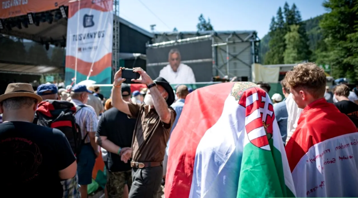 Premierul maghiar, nelipsit la Băile Tuşnad (Bálványos). Viktor Orbán, vânătoare de voturi în România