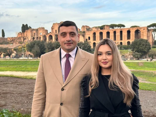 De unde vine și cine este Ilinca Simion, soția lui George Simion, candidatul formațiunii extremiste AUR la președinția țării