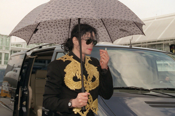 Moștenirea lui Michael Jackson, între un copil etern și un prădător inteligent. Ce s-a aflat nou la 16 ani de la moartea artistului