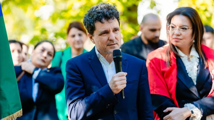 Papahagi despre universitatea absolvită de Nicușor Dan: Puțini intră în politică