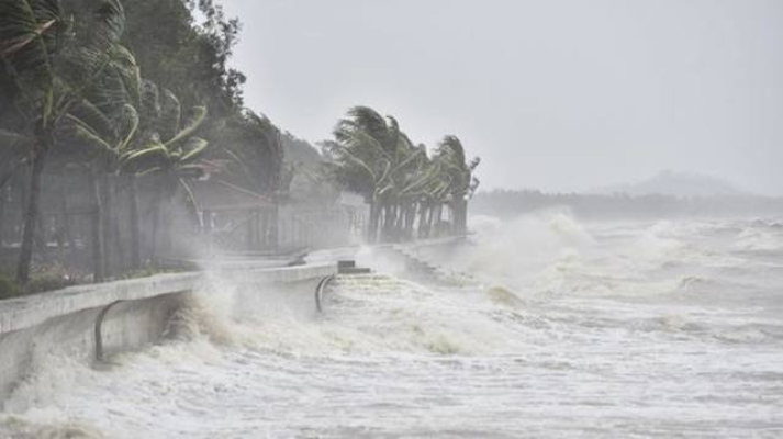 Ploi abundente, aşteptate în timp ce furtuna tropicală Wipha se apropie de coasta de nord a Vietnamului