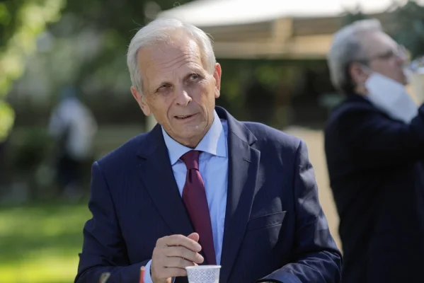 Theodor Stolojan trage frâna coaliției de guvernare: Înainte de a impune o taxă să ne spună pentru de ce este nevoie de ea