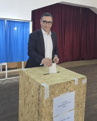 Victor Ponta dă semnalul, în ultimele ore de campanie: 'Este singurul candidat care aduce o SCHIMBARE radicală'