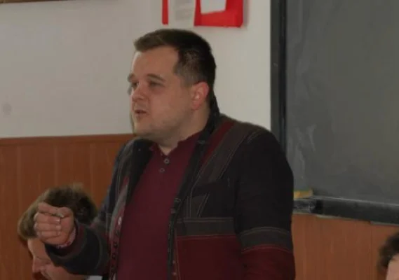 Fiul lui Dumitru Buzatu, Tudor Buzatu, și-a dat demisia din funcţia de secretar de stat al Guvernului