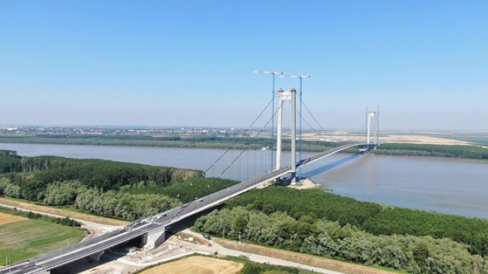 CNAIR a câştigat definitiv procesul privind întârzierile la Podul de la Brăila, urmând să obţină penalităţi de peste 80 de milioane de lei pentru cele peste 800 de zile de întârziere în finalizarea lucrărilor