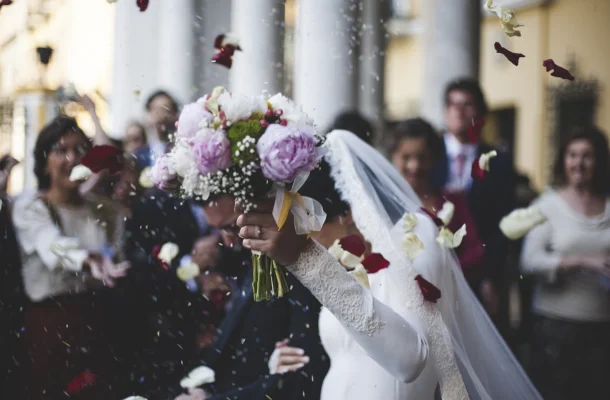 Ținuta perfectă de nuntă: reguli, idei și inspirație pentru invitați